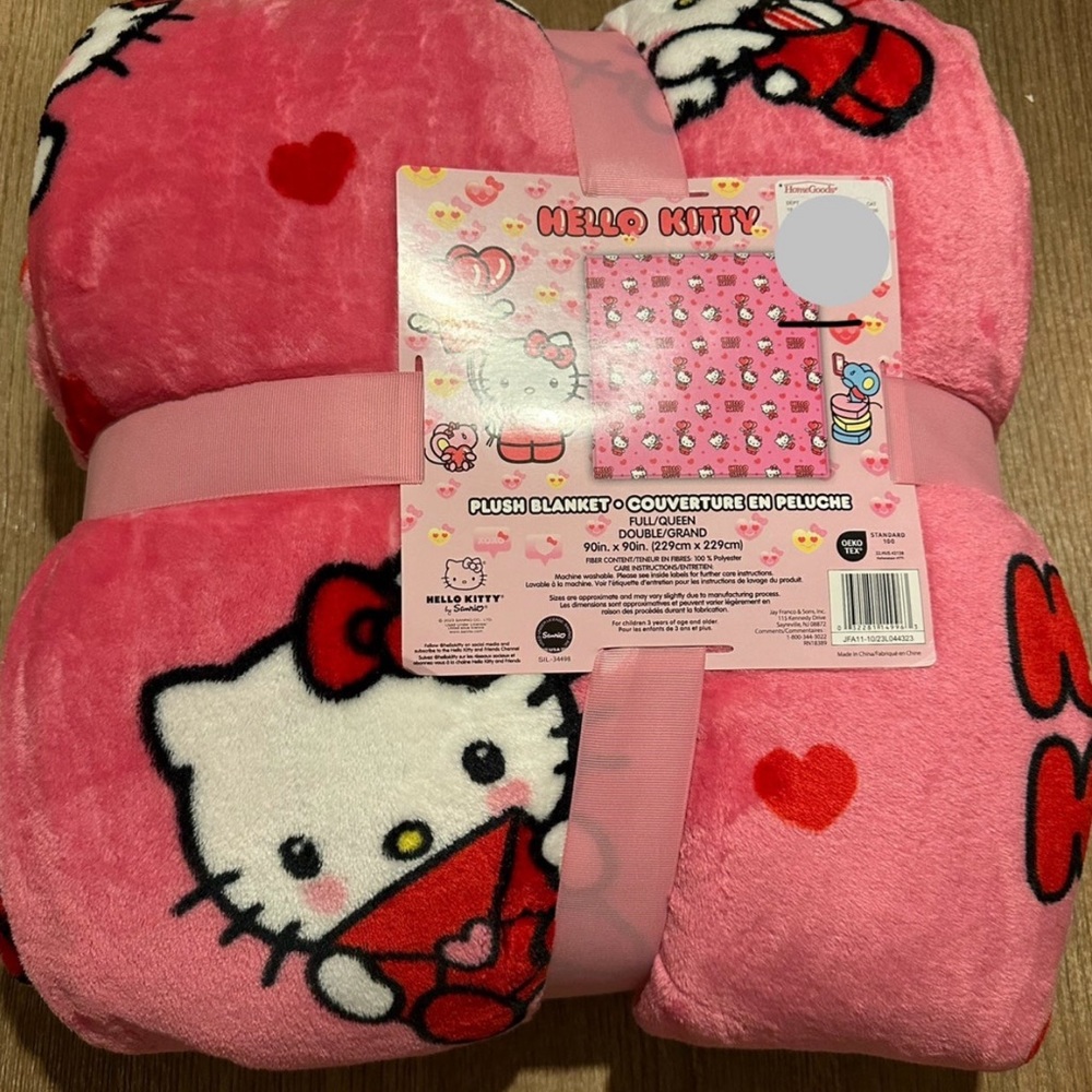 Hello Kitty Valentines Full/Queen Blanket NWT Tik tok viral